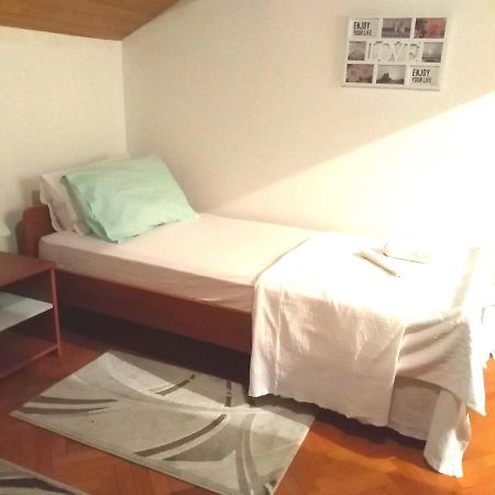 Apartmani Ruzmarin - Seget Donji, Трогир Экстерьер фото