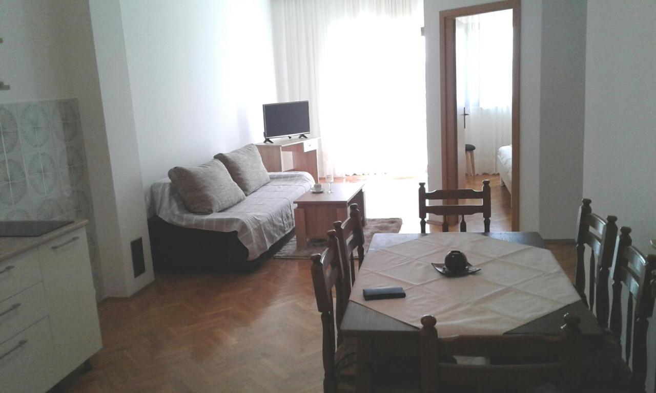 Apartmani Ruzmarin - Seget Donji, Трогир Экстерьер фото