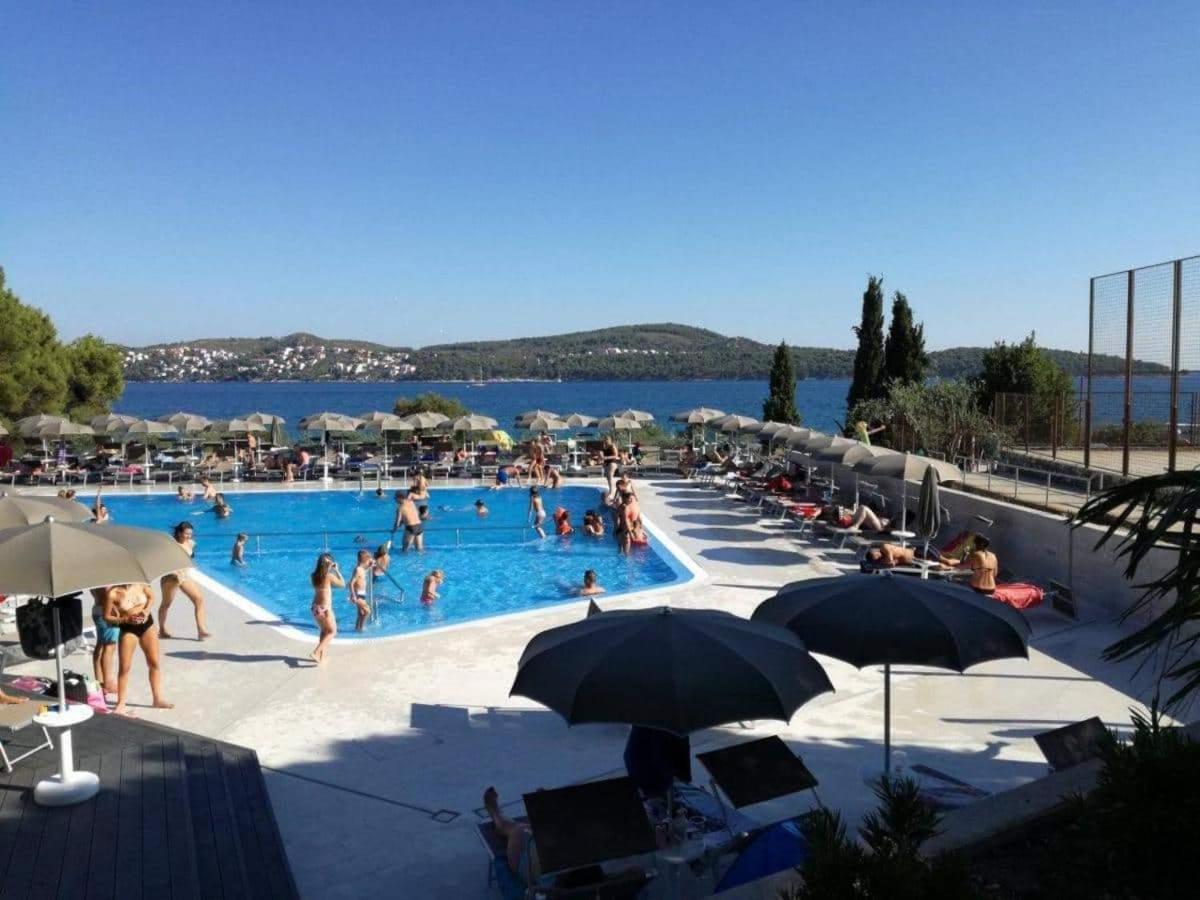 Apartmani Ruzmarin - Seget Donji, Трогир Экстерьер фото