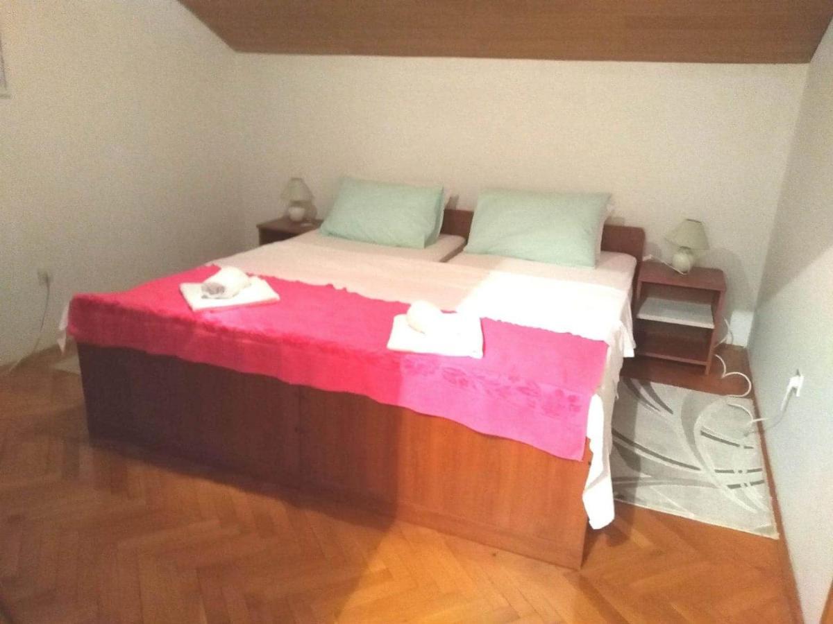 Apartmani Ruzmarin - Seget Donji, Трогир Экстерьер фото