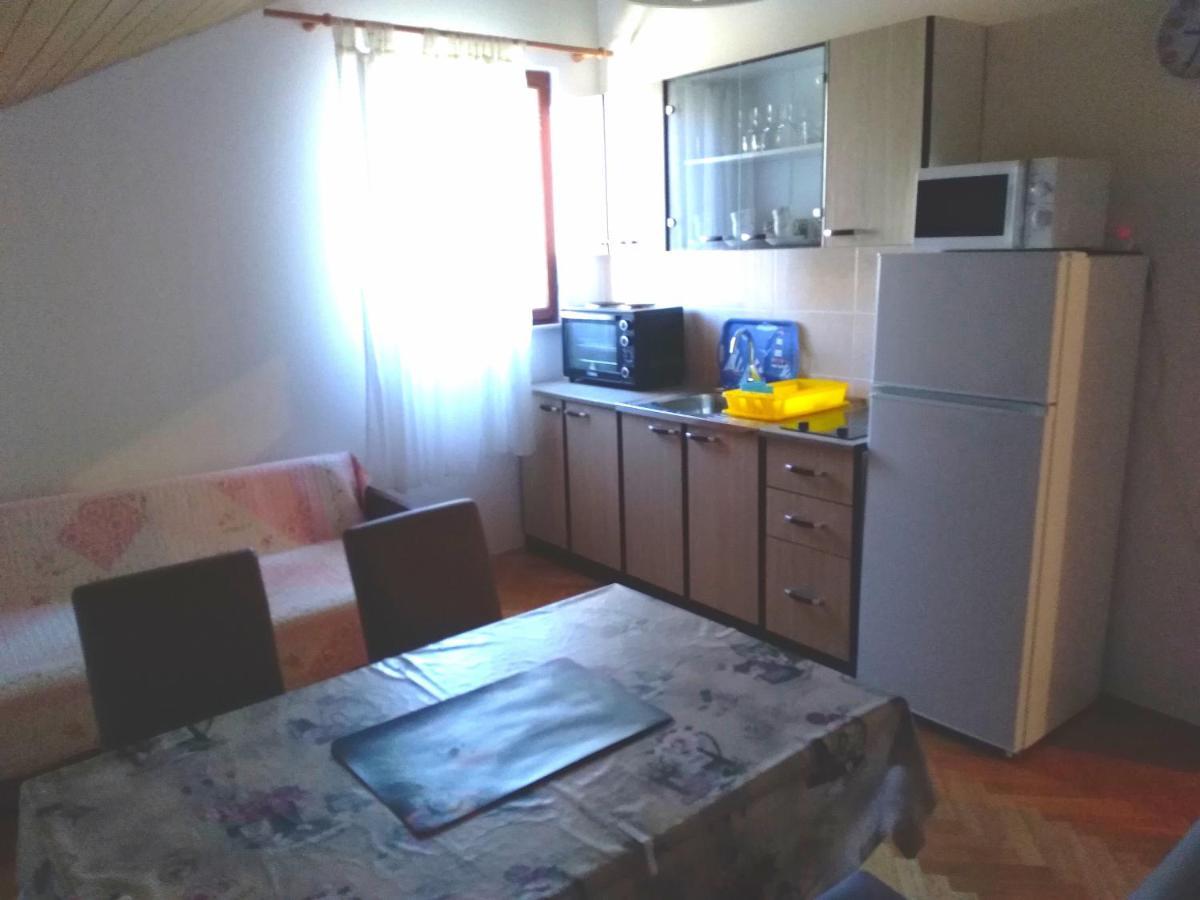 Apartmani Ruzmarin - Seget Donji, Трогир Экстерьер фото