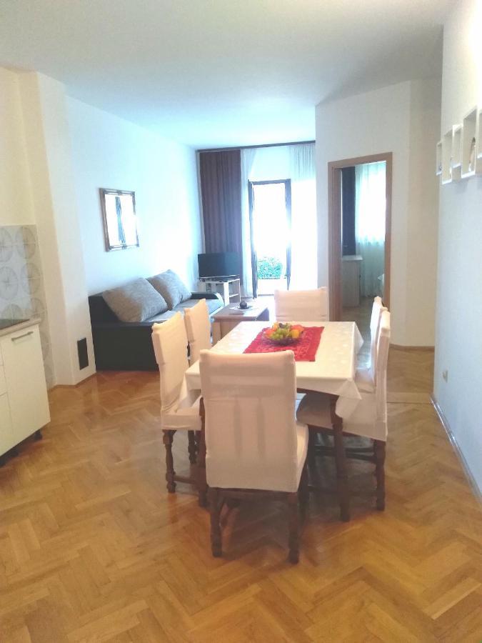 Apartmani Ruzmarin - Seget Donji, Трогир Экстерьер фото