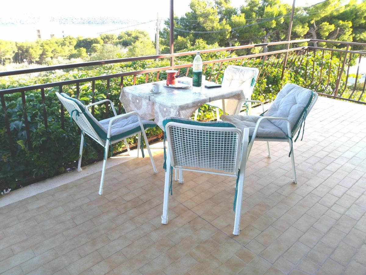 Apartmani Ruzmarin - Seget Donji, Трогир Экстерьер фото