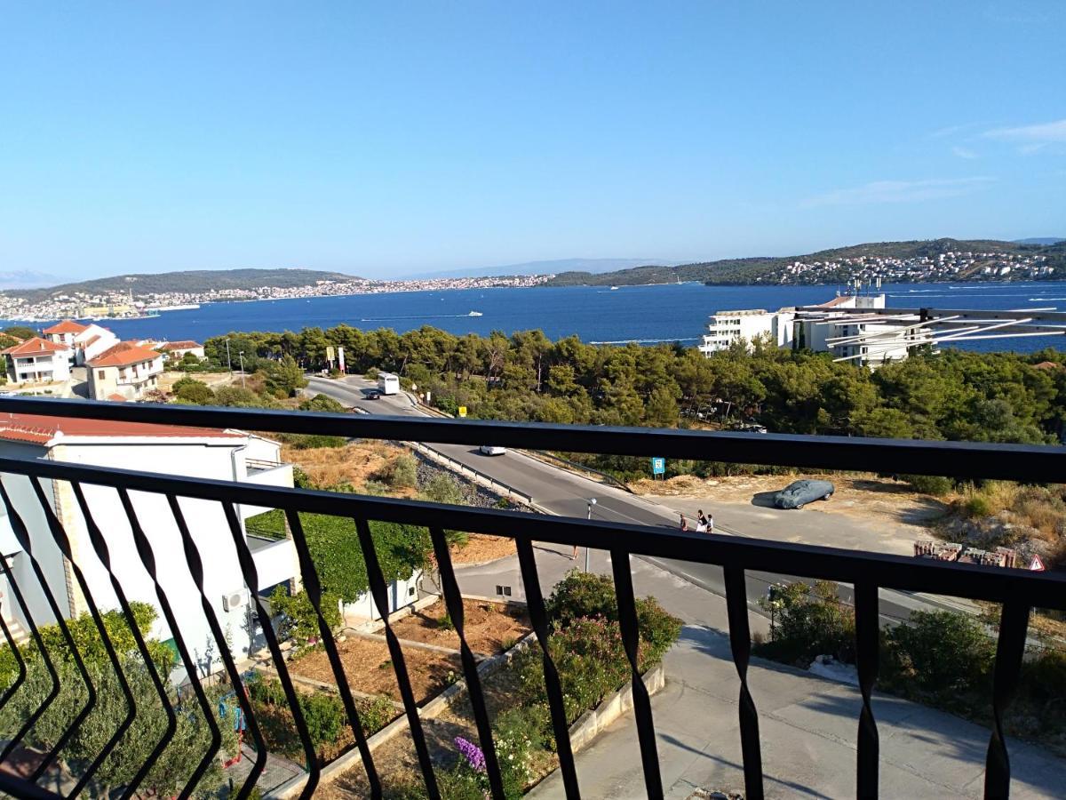 Apartmani Ruzmarin - Seget Donji, Трогир Экстерьер фото