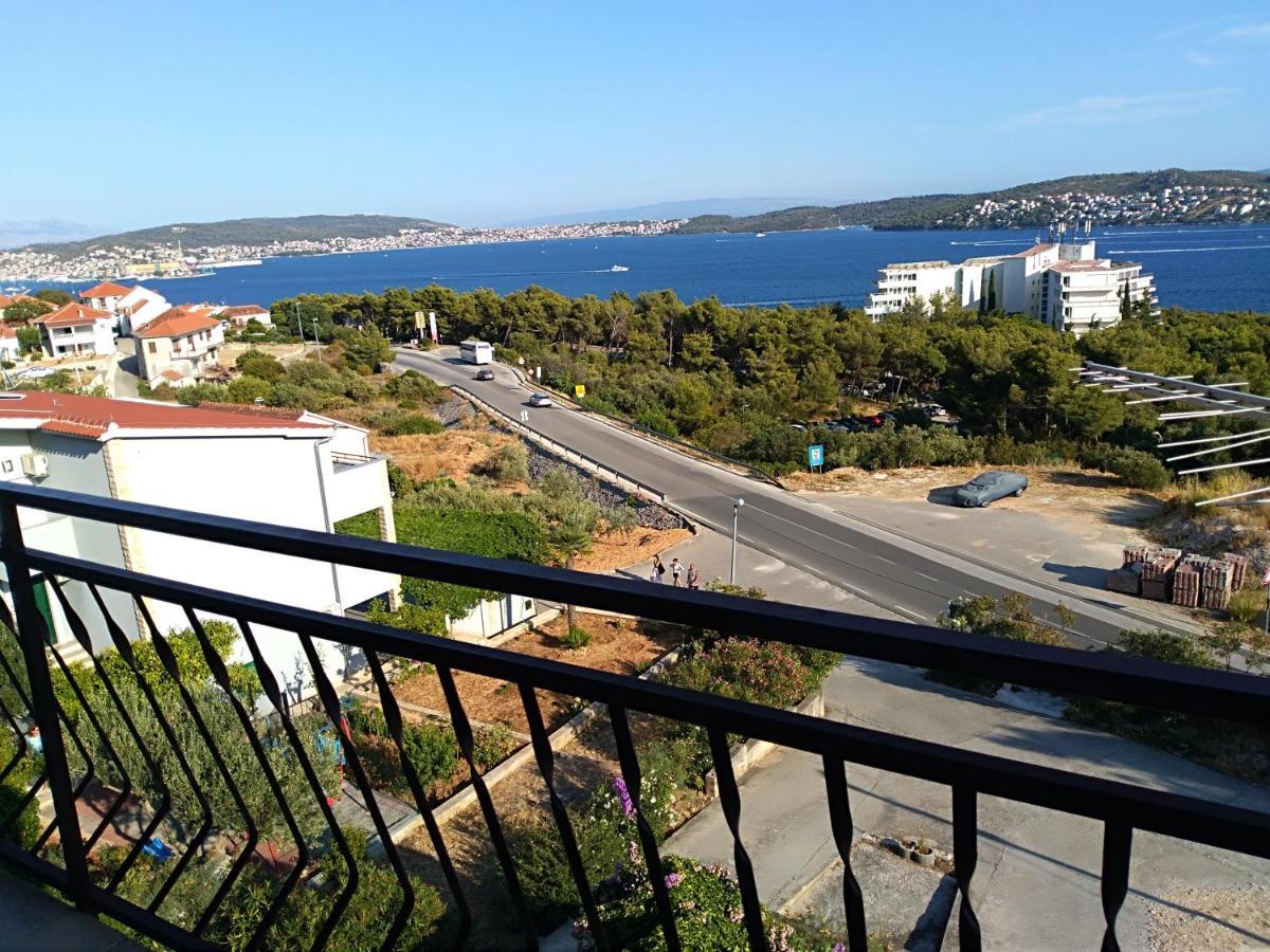 Apartmani Ruzmarin - Seget Donji, Трогир Экстерьер фото